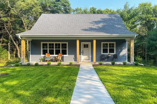 Chic Wisconsin Retreat w/ Deck, Grill & Fire Pit! - Wifi