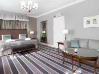 Hotel Bristol