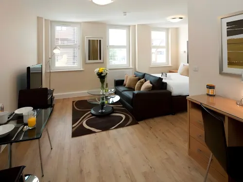 House of Fisher - Central House - Apartemen