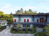 HillSide Boutique Hotels in Wat Pradu