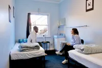 Pint on Punt Backpackers