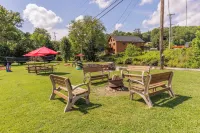 Qualla Cabins and Motel Cherokee Near Casino Hotels in Barkers Creek