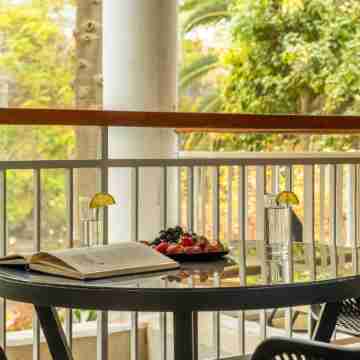 Royal Park Resort Apartment 44 Dining/Meeting Rooms