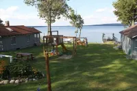 Beautiful Hubbard Lake Waterfront Cottage 1