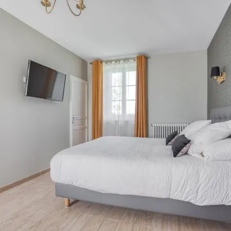 Le Clos des Pervenches Hotels in Ain