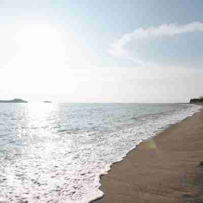 Megan's Paradisio Beachfront Villa Fitness & Recreational Facilities
