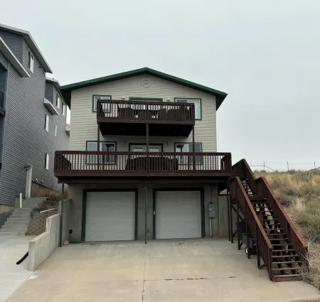 Charming 3-bedroom beach house, fabulous St. Charles, Idaho - Beautiful Views
