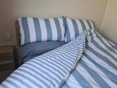 The Seaflower - With Lake Views Các khách sạn gần Harbour Lights Campsite & Holiday Park