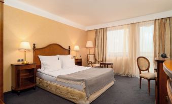 Festa Winter Palace Hotel