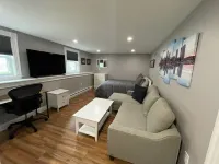 Modern Updated Apartment /Private Parking, Yard, Grill, Firepit - Resort Living! Hotels in Billerica