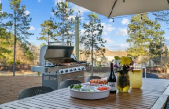 6Br w/ Golf Sim Putting Green Hot Tub Sauna Games