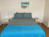 Cozy apartment in Culebra with large courtyard, kitchen, WiFi and more! Hotel a Culebra