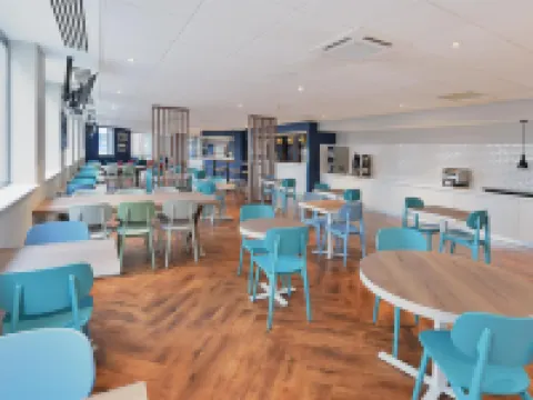 Travelodge Woking Central Hotels in Woking