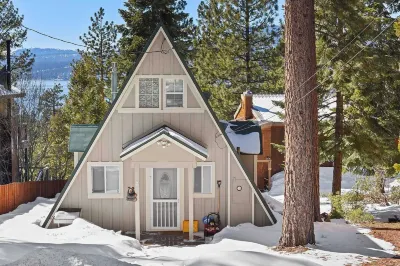 아름다운 산 겟어웨이 North Tahoe Art Center 주변 호텔