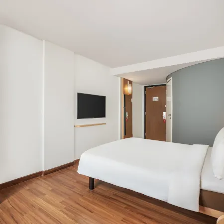 Ibis Gading Serpong