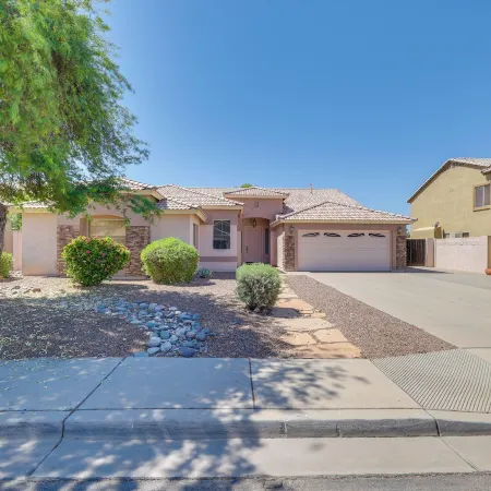 3 Mi to Santan Village: Home w/ Covered Patio
