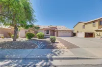 3 Mi to Santan Village: Home w/ Covered Patio - Homestays