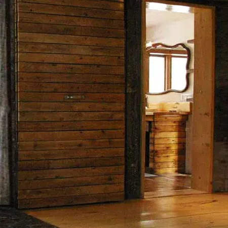 Chalet Romantique Отели в г. Сютон