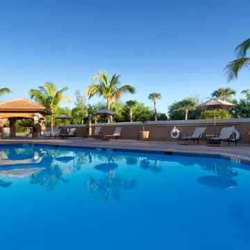 Holiday Inn Express & Suites NAPLES DOWNTOWN - 5TH AVENUE by IHG