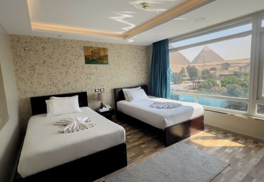 터쿼이즈 피라미드 뷰 호텔의 피라미드 뷰