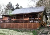 Cabin on Collier creek. Go swimming or soaking. Caddo Gap Arkansas