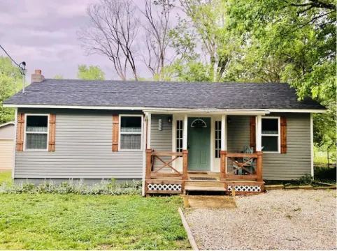 River Time Cottage Get Away! 1/2 Mile from Current River!