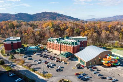 Country Cascades Waterpark Resort Hotels near Whistle Punk Chaser