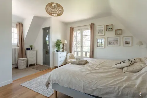 Le Domaine de la Source Hôtels à : Pennedepie