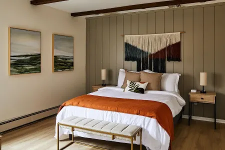 Pocono Cove w/ Hot Tub + FirePit + Home Theater + Game Room + More