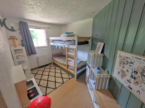 Large apartment, 50m2, 2 bedrooms.