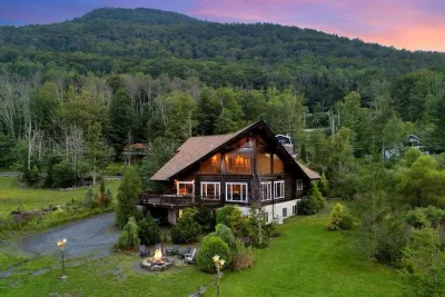 Charming 5-bedroom Lake Log cabin in marvelous Lanesville Hotel in zona Hunter Mountain