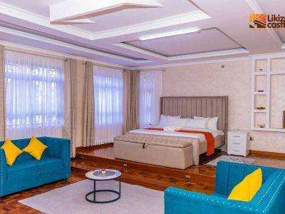 Nanyuki Likizo Castle /5 bedroom/All ensuit / MtKenya/Olpejeta/Camping/Hiking