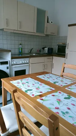 Guest and vacation apartment Gläser Zwickau FeWO with 52 m² Отели в г. Цвикау