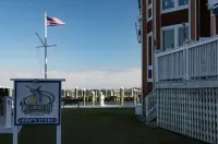 The LOVE Boat !