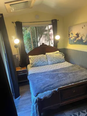 Quaint Cabin in the Santa Cruz Mountains 더 코브 비치 주변 호텔