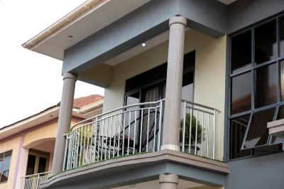 Shirleyz Cozy Haven - a delightful apt in Jinja City Hotels in 