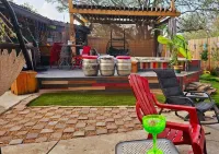 Hot Tub-Fire Pit-Game Room-3 Decks -Lake Travis-Sleeps 6-House Near Austin Texas