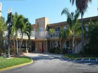 Bayside Inn and Marina Hotels near Vine & Grind