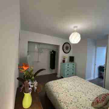 Blocks Aways from Brickell Village, 2 Beds 2 Baths Free Parking No Cleaning Fees Rooms