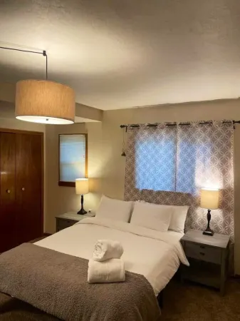 Cozy Cabin with Creek in Cascade-Chipita Park