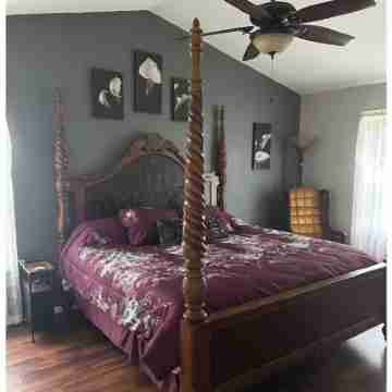 Charming 3-bedroom house in Winston-Salem with AC, WiFi Rooms