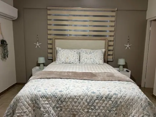 Coqui Town, A Tropical Oasis. 2BR, Solar panels & Pool in Arecibo