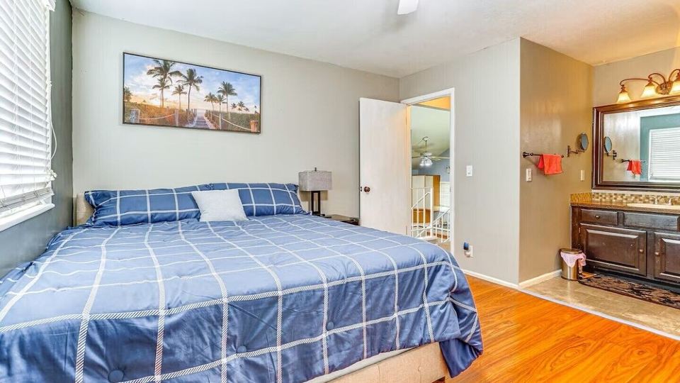 Charming 3-bedroom townhome with WiFi and AC in West Valley City