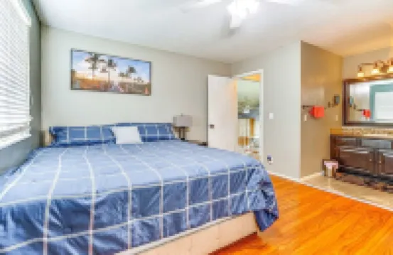 Charming 3-bedroom townhome with WiFi and AC in West Valley City