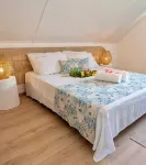 Villa fully equipped, for 8, swimming pool, 4 air-conditioned bedrooms Hotels in 