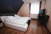 3 bedrooms with separate bathrooms, Wellness area with Solarium and Jacuzzi Hotels in 