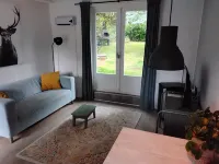 Chalet, with fenced garden of 200m2. Your dog is also welcome