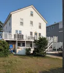 7-Bedroom *Seabrook Beach Location *Views of Hampton Harbor