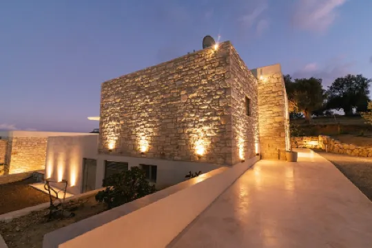 Triades Villas 3, Traumhafte Natursteinvilla mit Salzwasserpool, Ruhige Umgebung