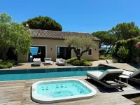 La Voile, Beachfront Villa